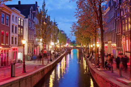 Amsterdam: Red Light District Tour in German or English